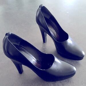 Jil Sander black leather classic platform high heel